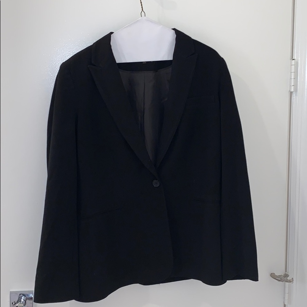 Oversized Calvin Klein Black Blazer (Quantity: 2)